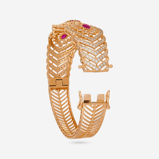 Zircon Kada Zircon Kada 201502