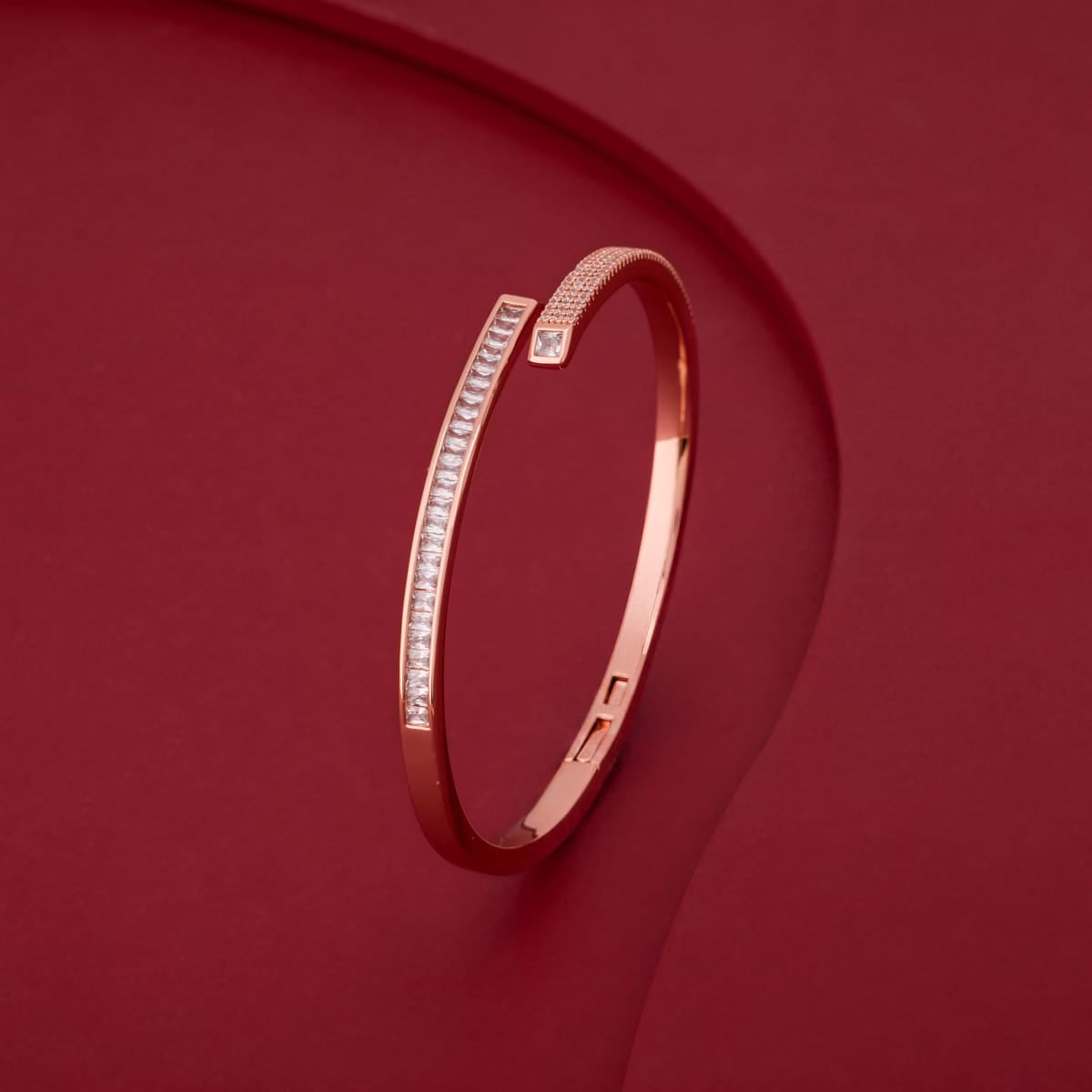 Zircon Kada Zircon Kada 201513