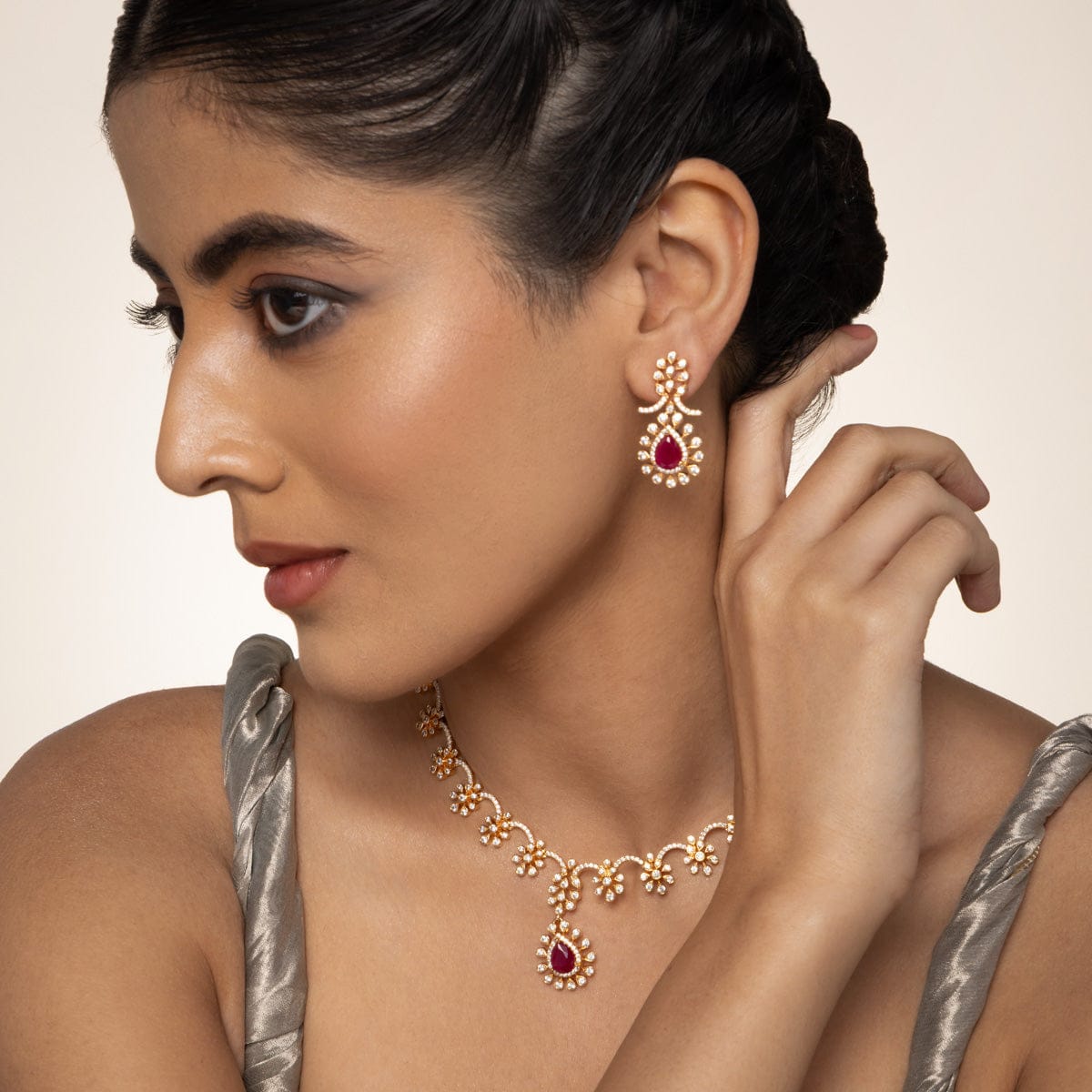 Zircon Necklace Zircon Necklace 190919