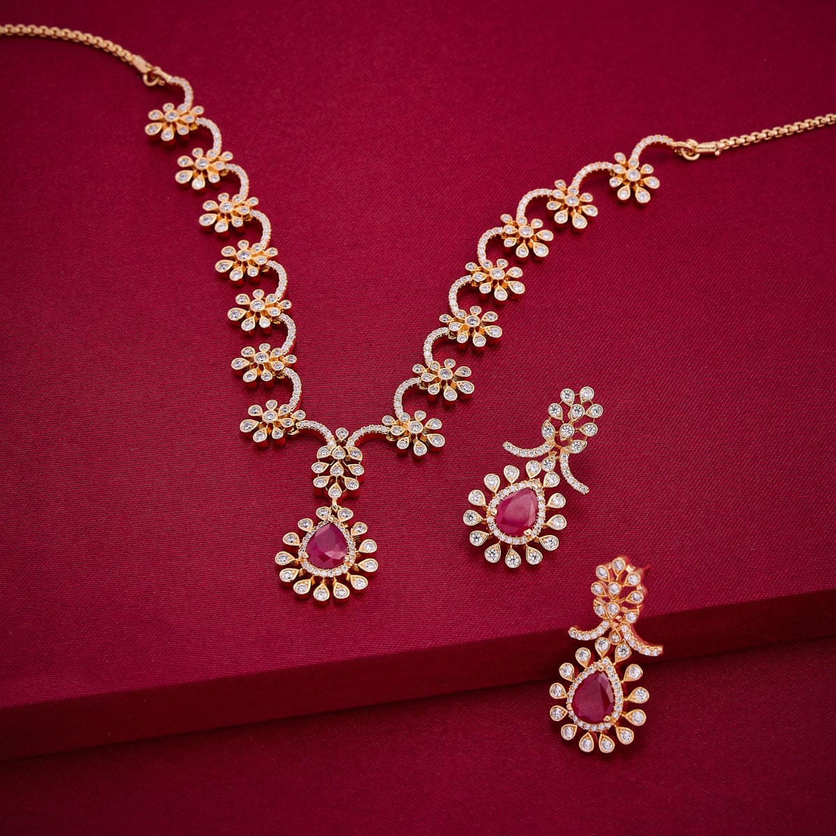 Zircon Necklace Zircon Necklace 190919