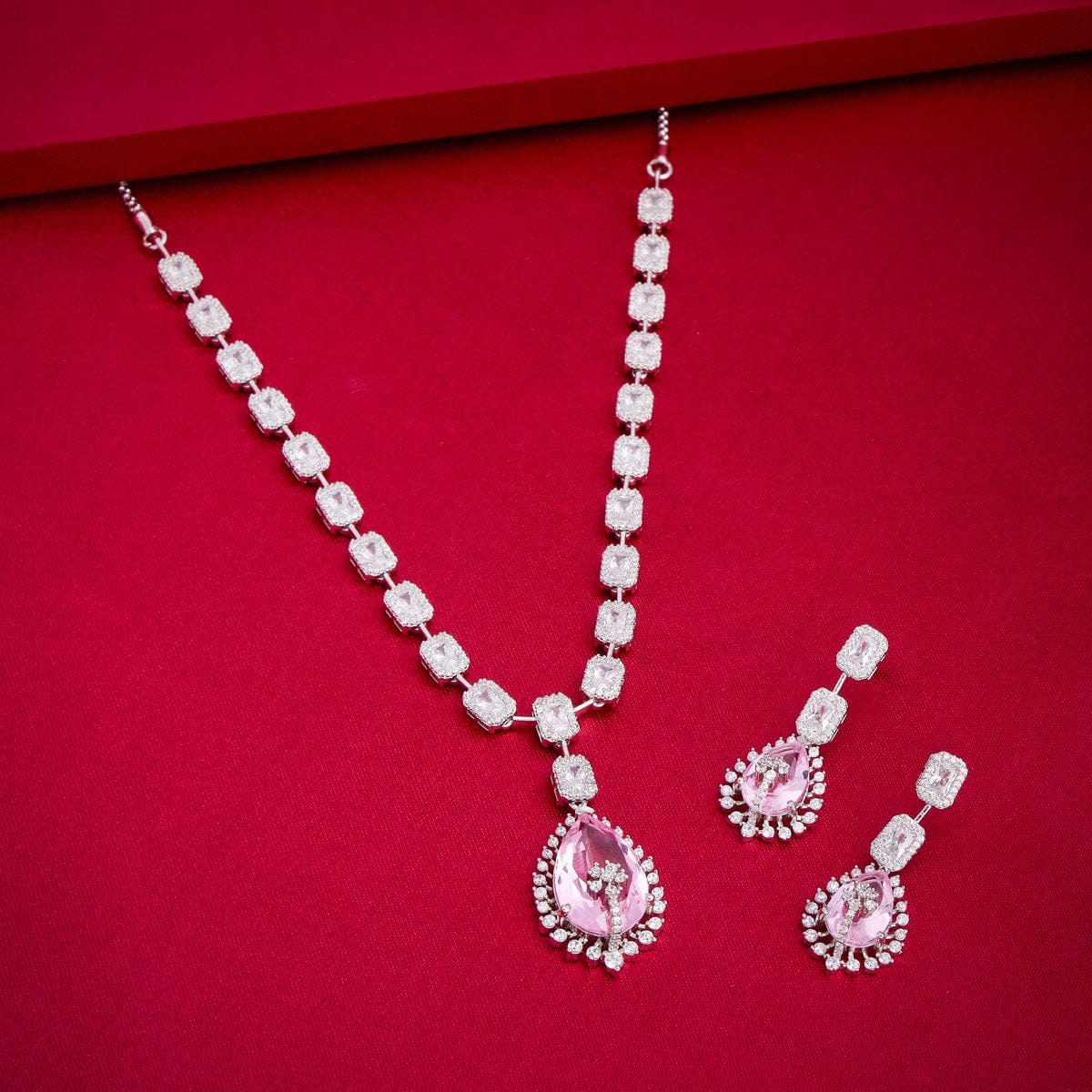 Zircon Necklace Zircon Necklace 184480