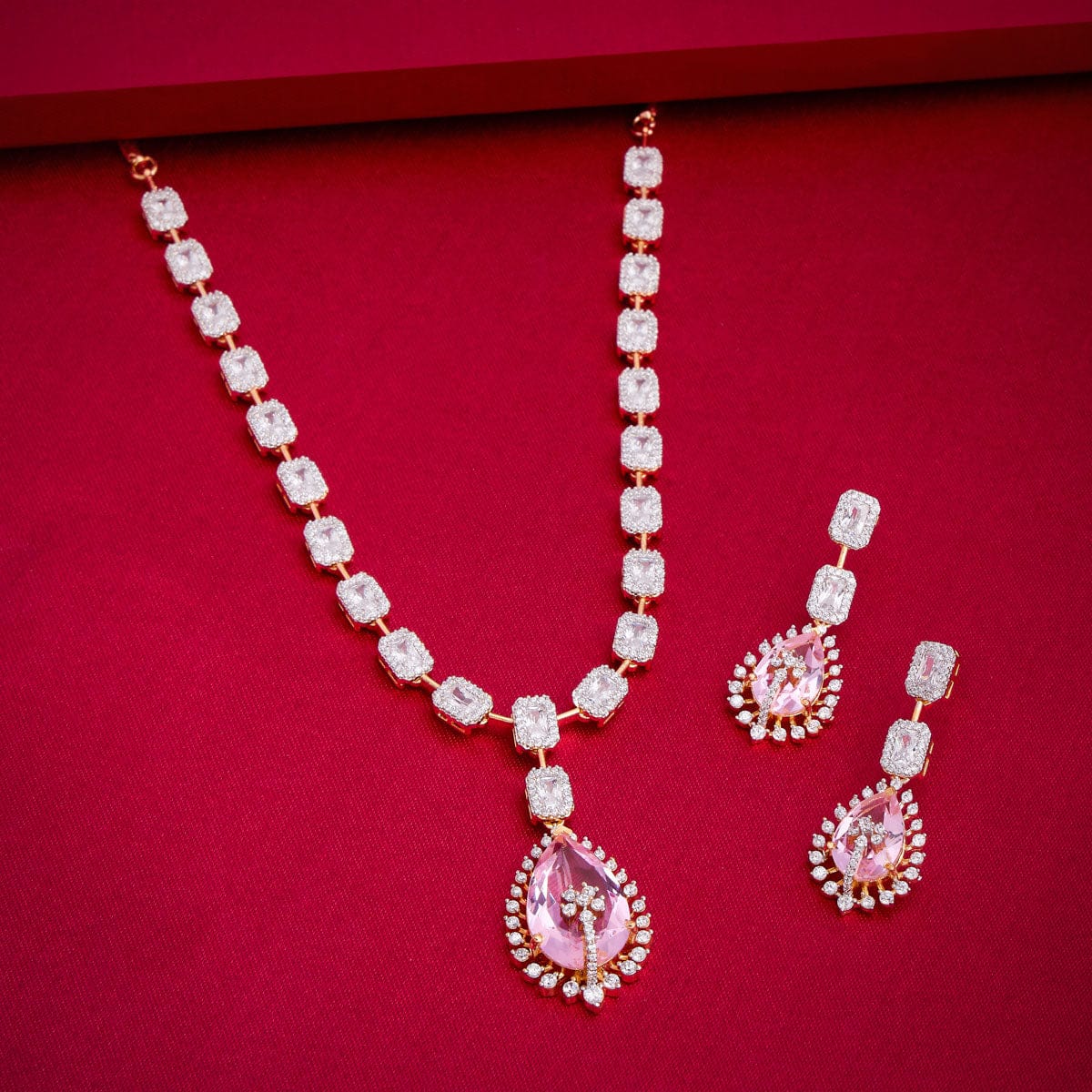 Zircon Necklace Zircon Necklace 184480