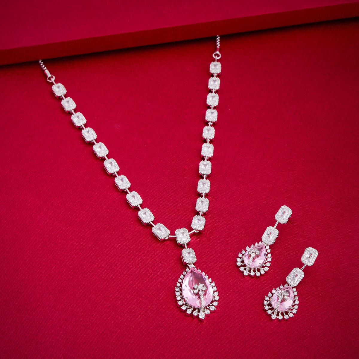 Zircon Necklace Zircon Necklace 184480