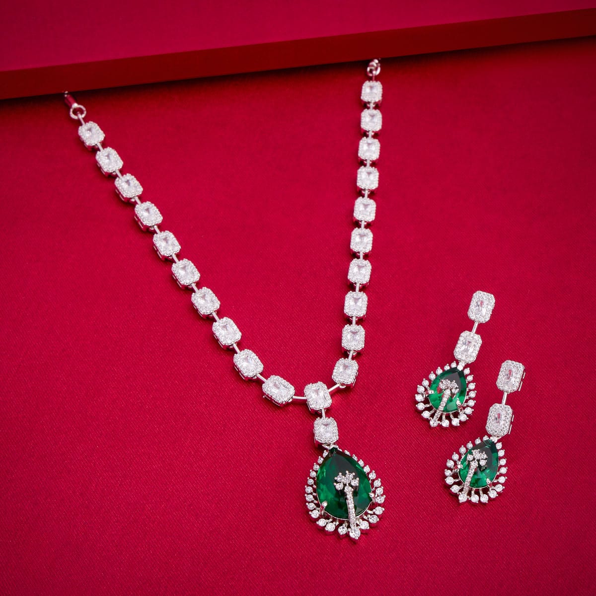 Zircon Necklace Zircon Necklace 184480