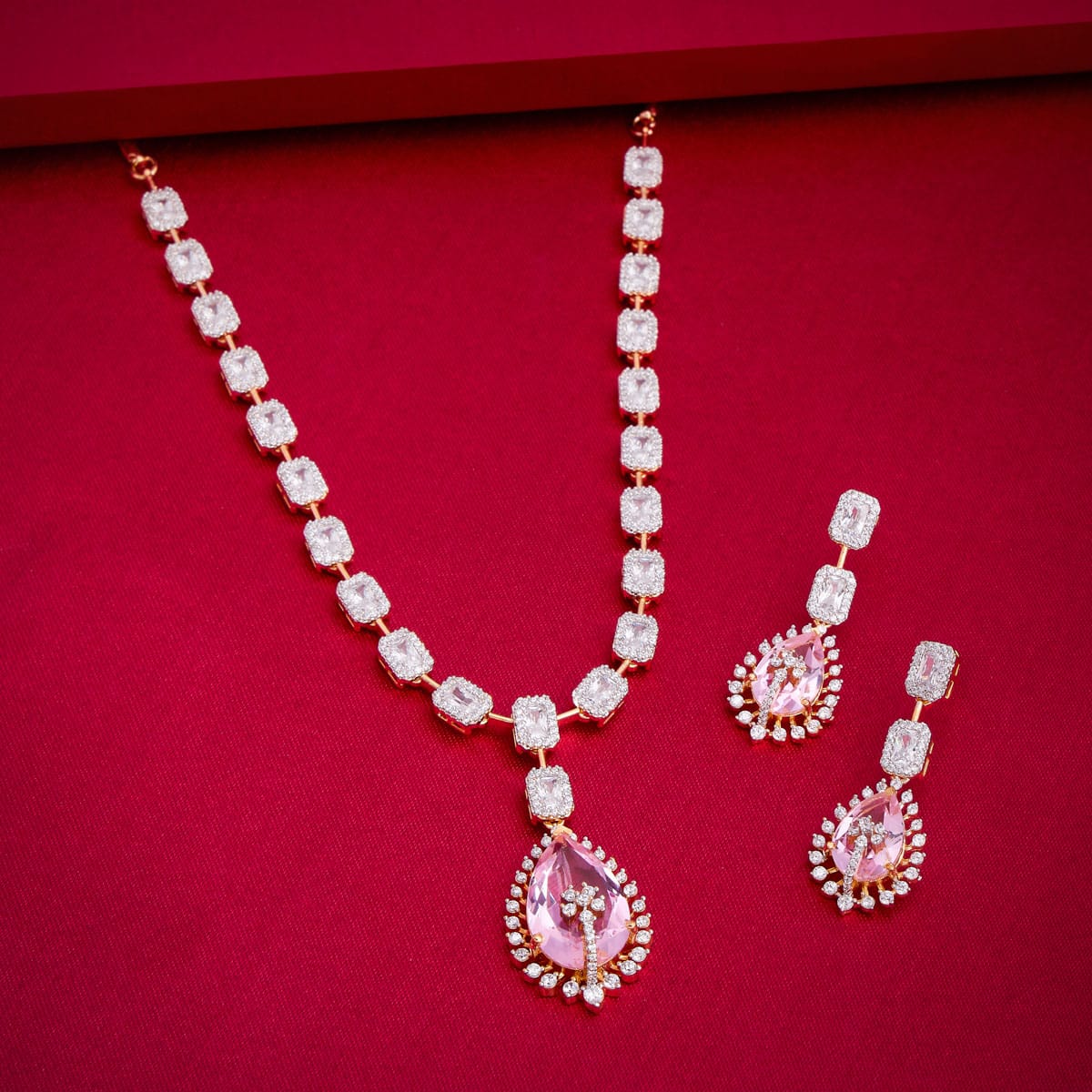 Zircon Necklace Zircon Necklace 184480