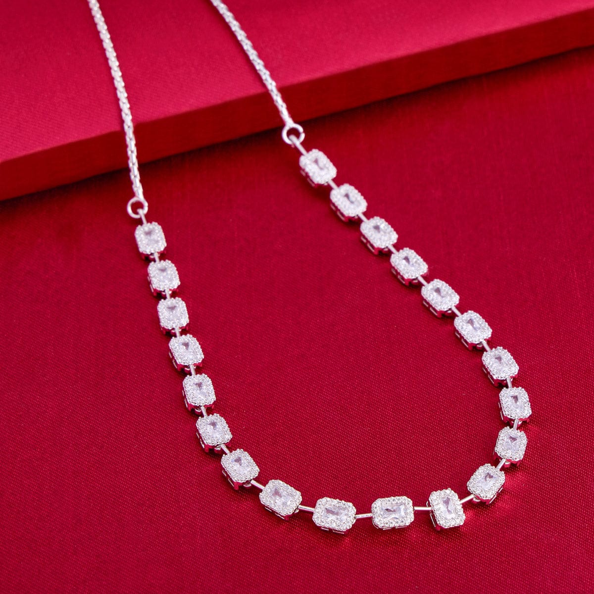 Zircon Necklace Zircon Necklace 184481