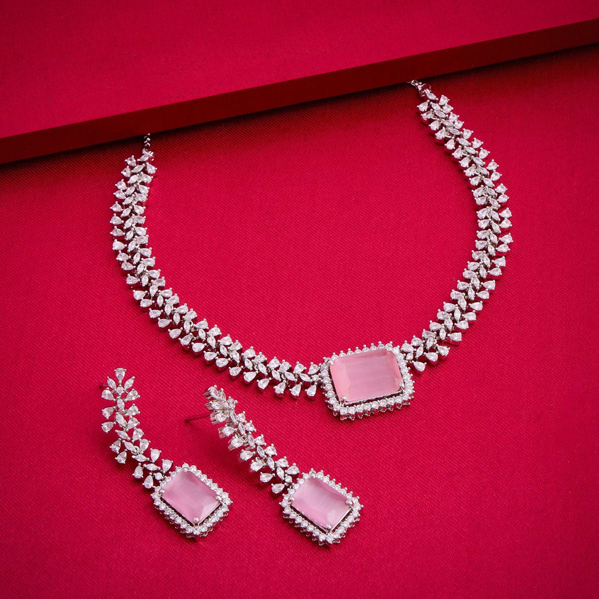 Zircon Necklace Zircon Necklace 186617