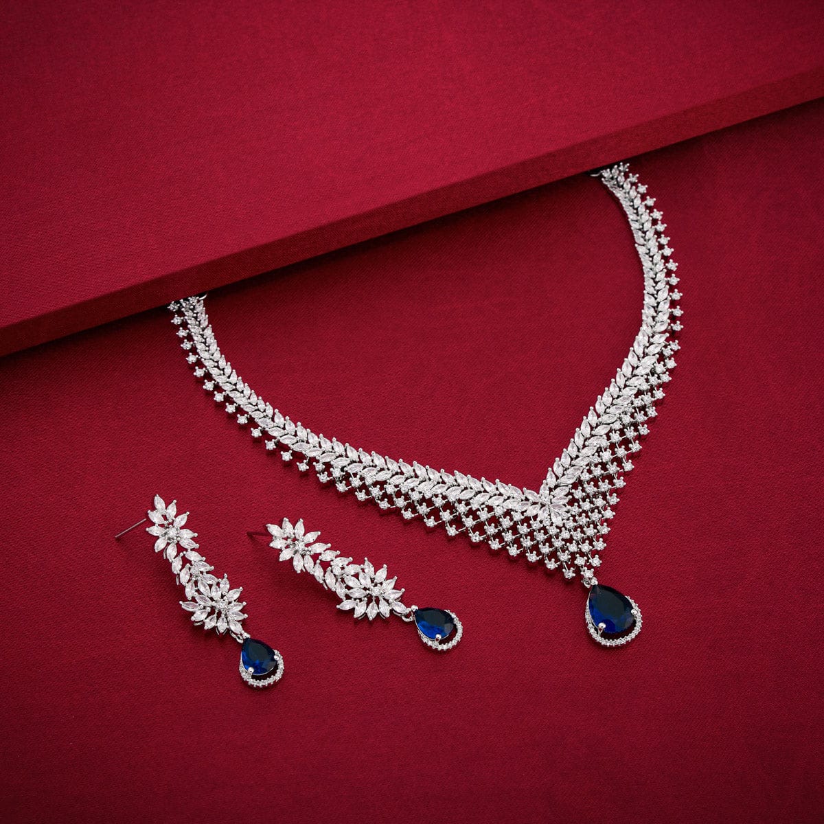 Zircon Necklace Zircon Necklace 188744