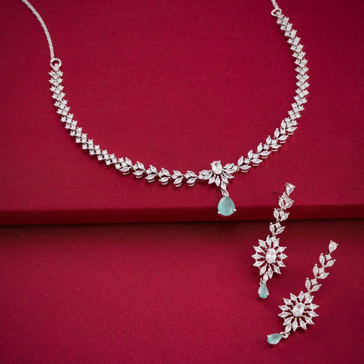 Zircon Necklace Zircon Necklace 188752