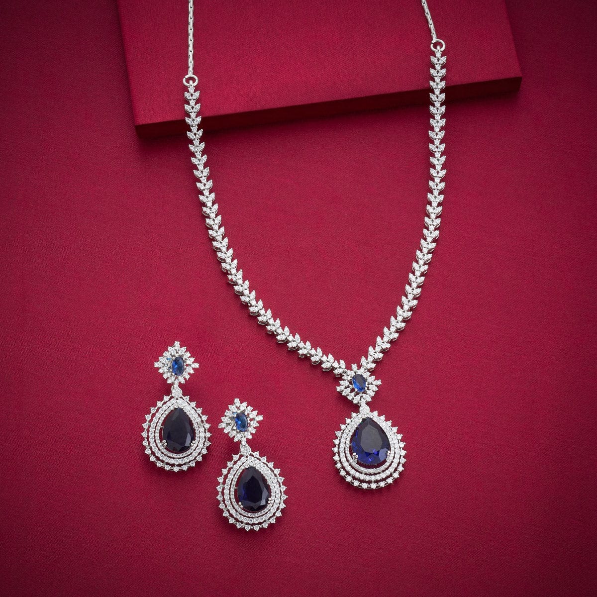 Zircon Necklace Zircon Necklace 190815