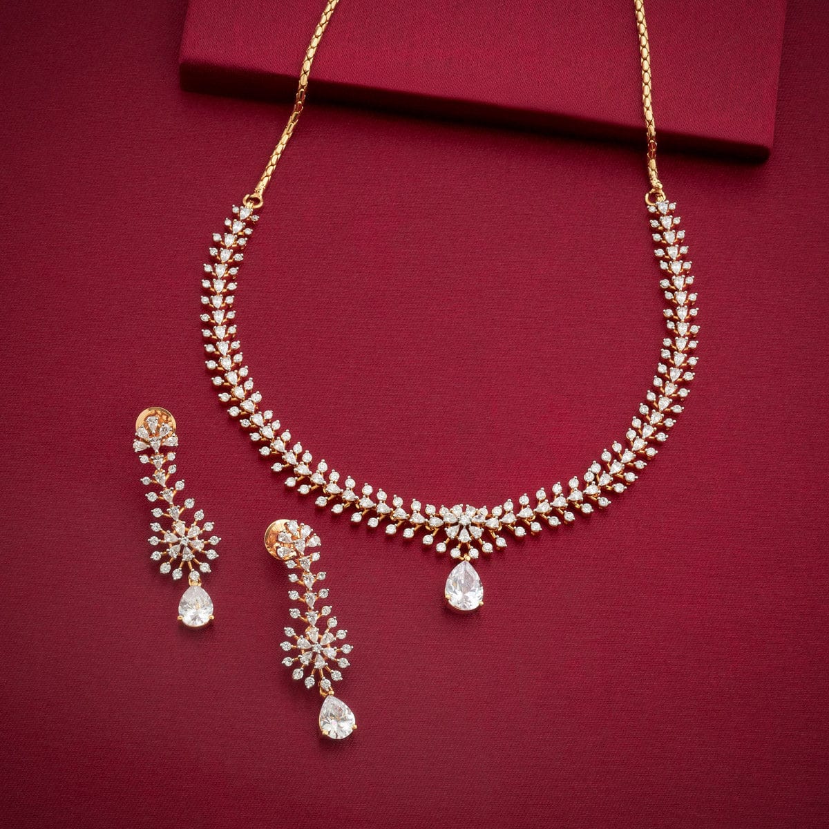 Zircon Necklace Zircon Necklace 190822