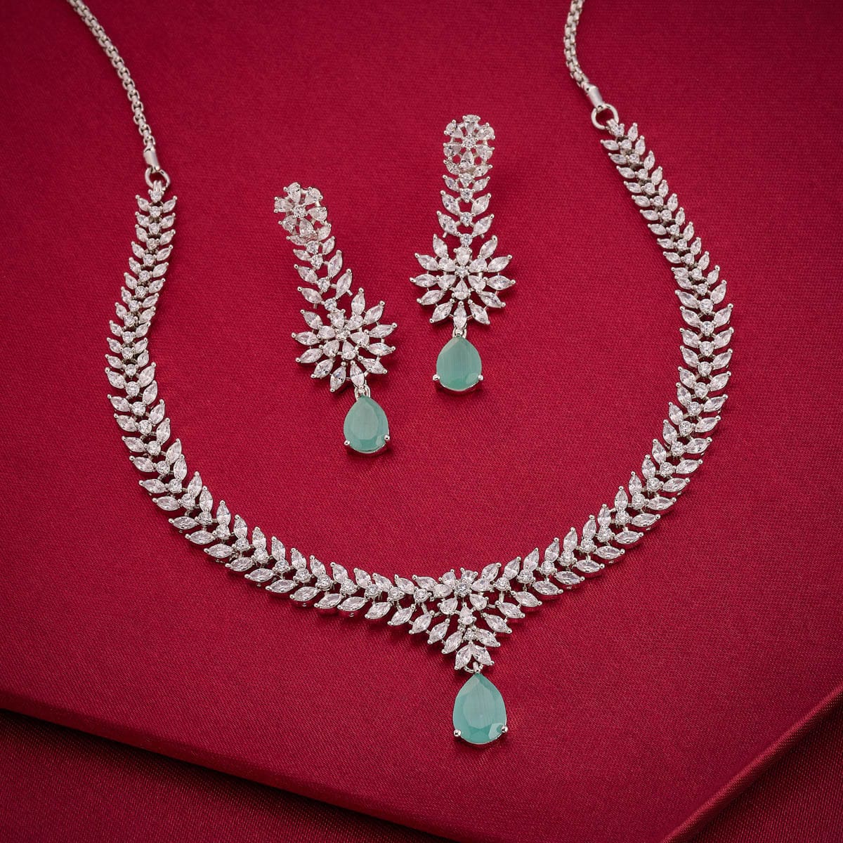 Zircon Necklace Zircon Necklace 190823