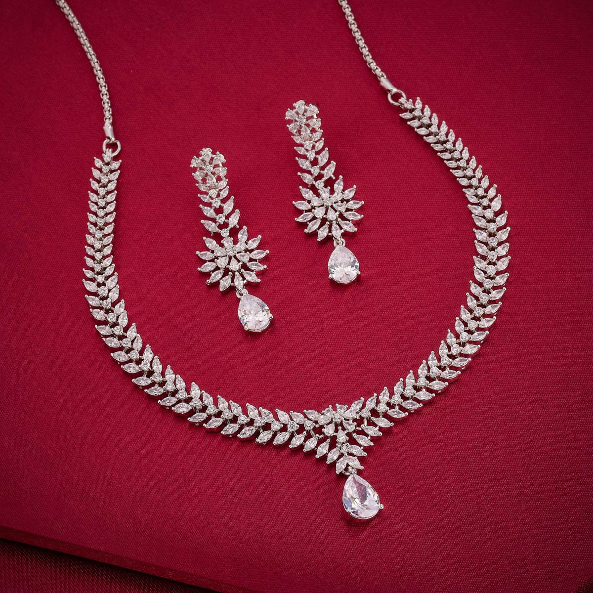 Zircon Necklace Zircon Necklace 190823