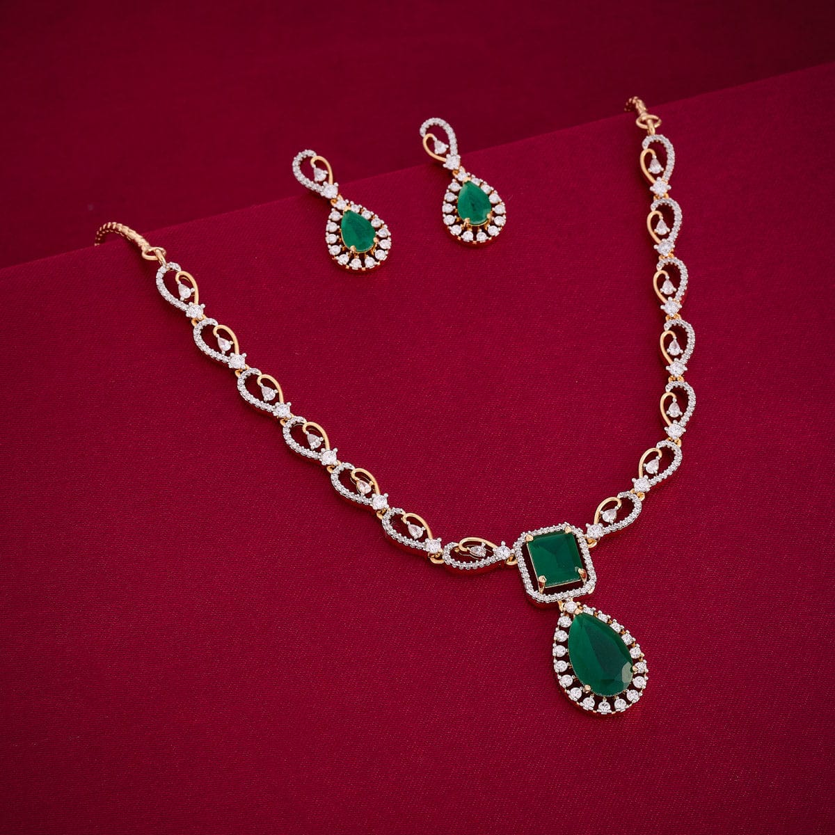 Zircon Necklace Zircon Necklace 190825