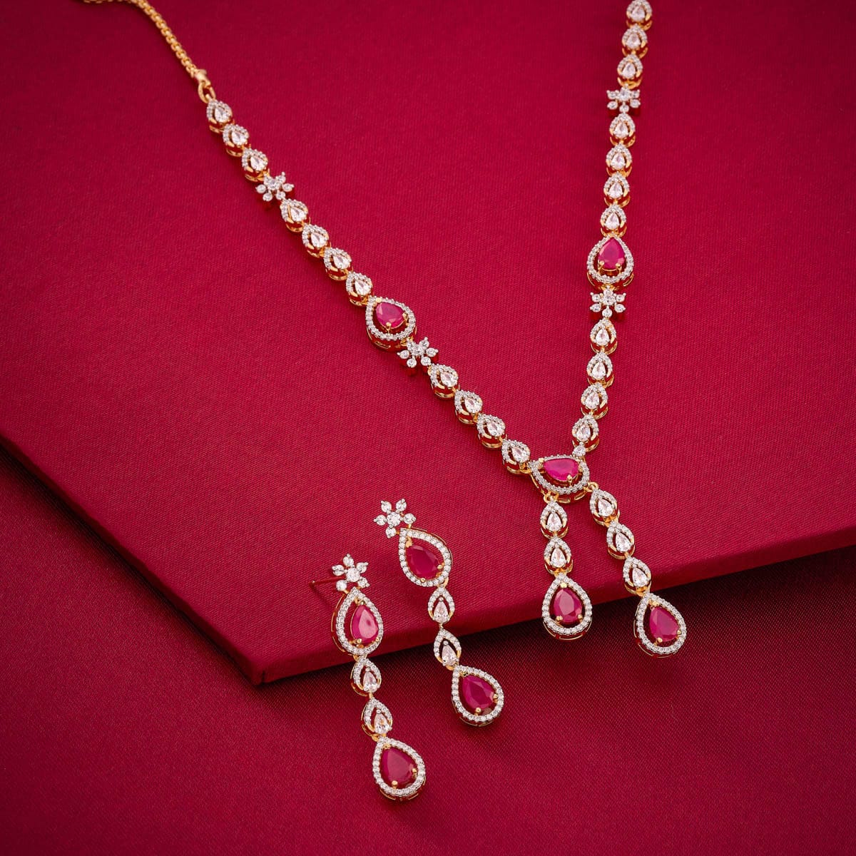 Zircon Necklace Zircon Necklace 190826