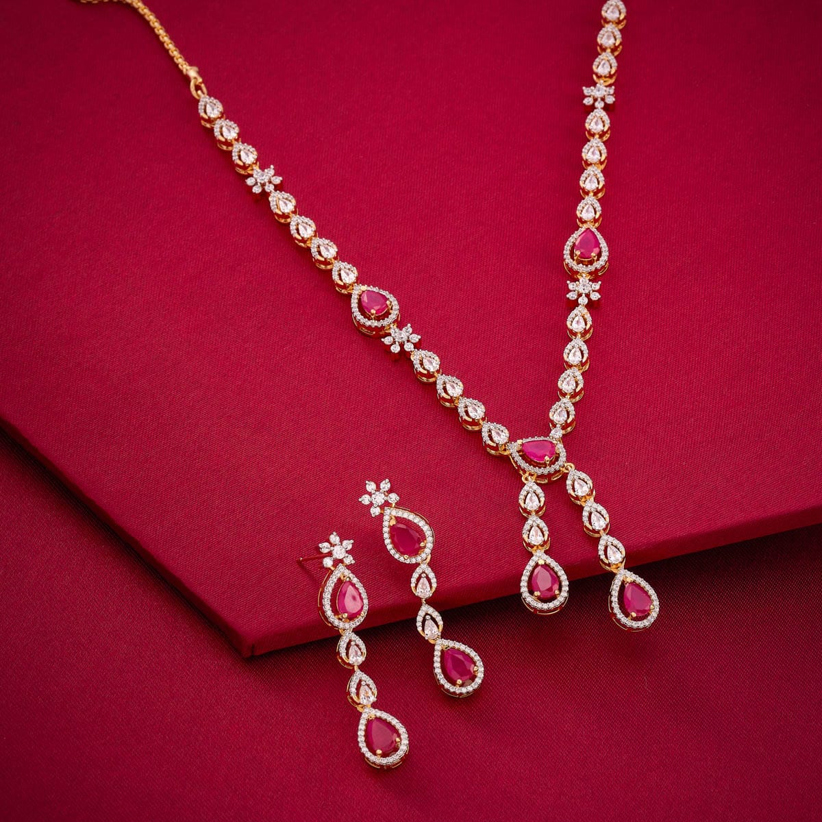 Zircon Necklace Zircon Necklace 190826