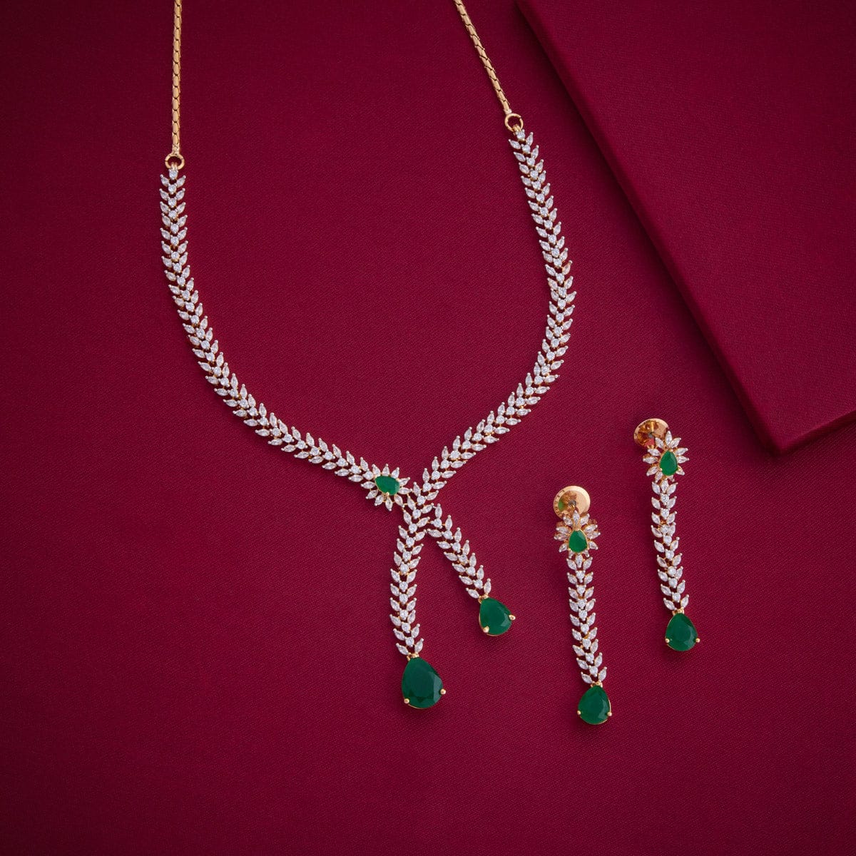 Zircon Necklace Zircon Necklace 190828