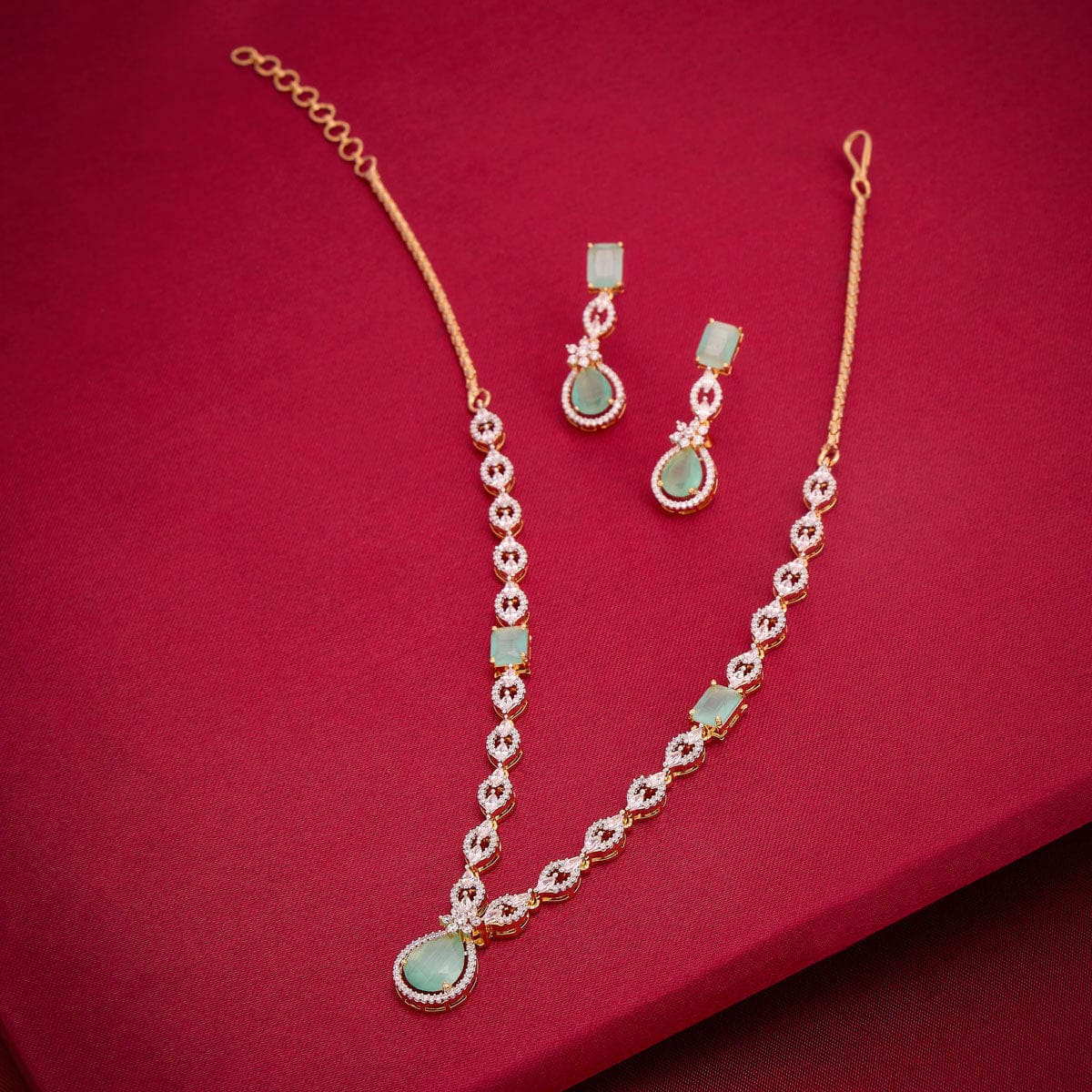 Zircon Necklace Zircon Necklace 190829