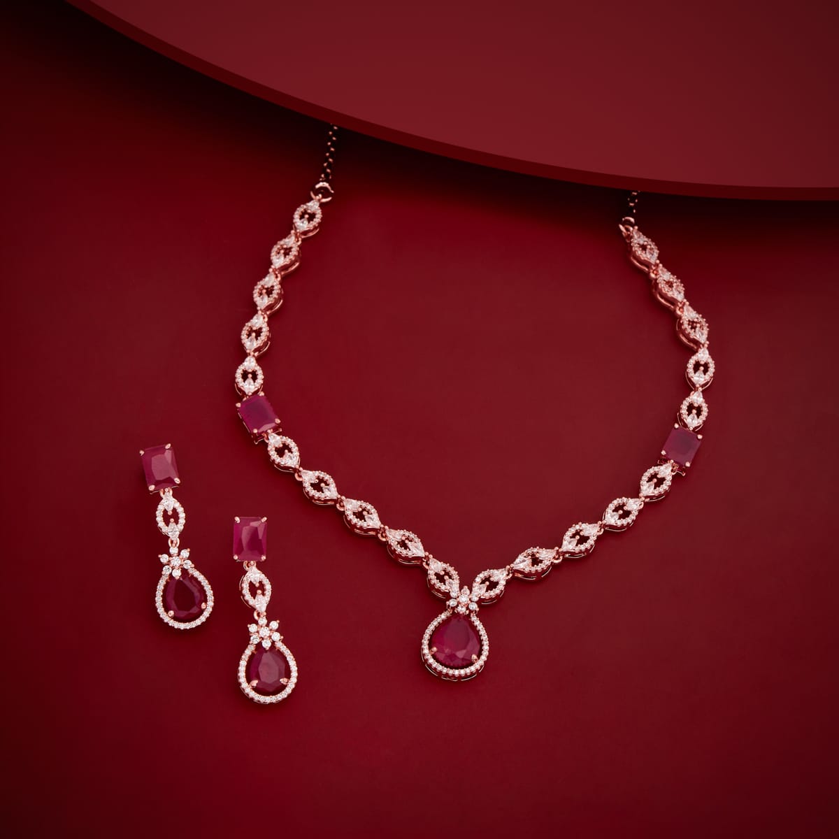 Zircon Necklace Zircon Necklace 190829