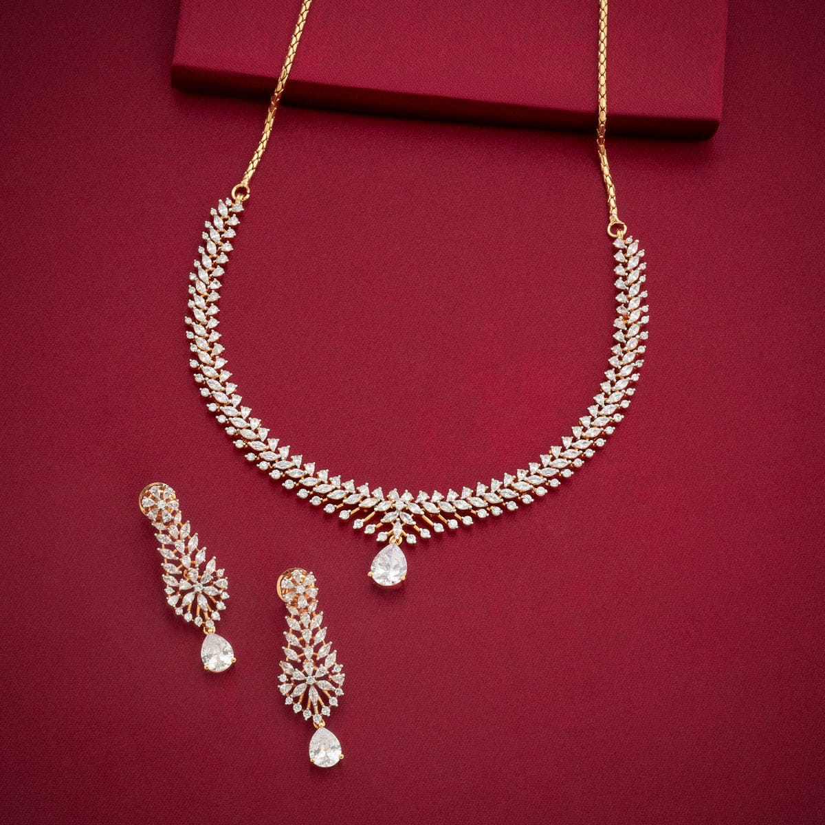 Zircon Necklace Zircon Necklace 190830