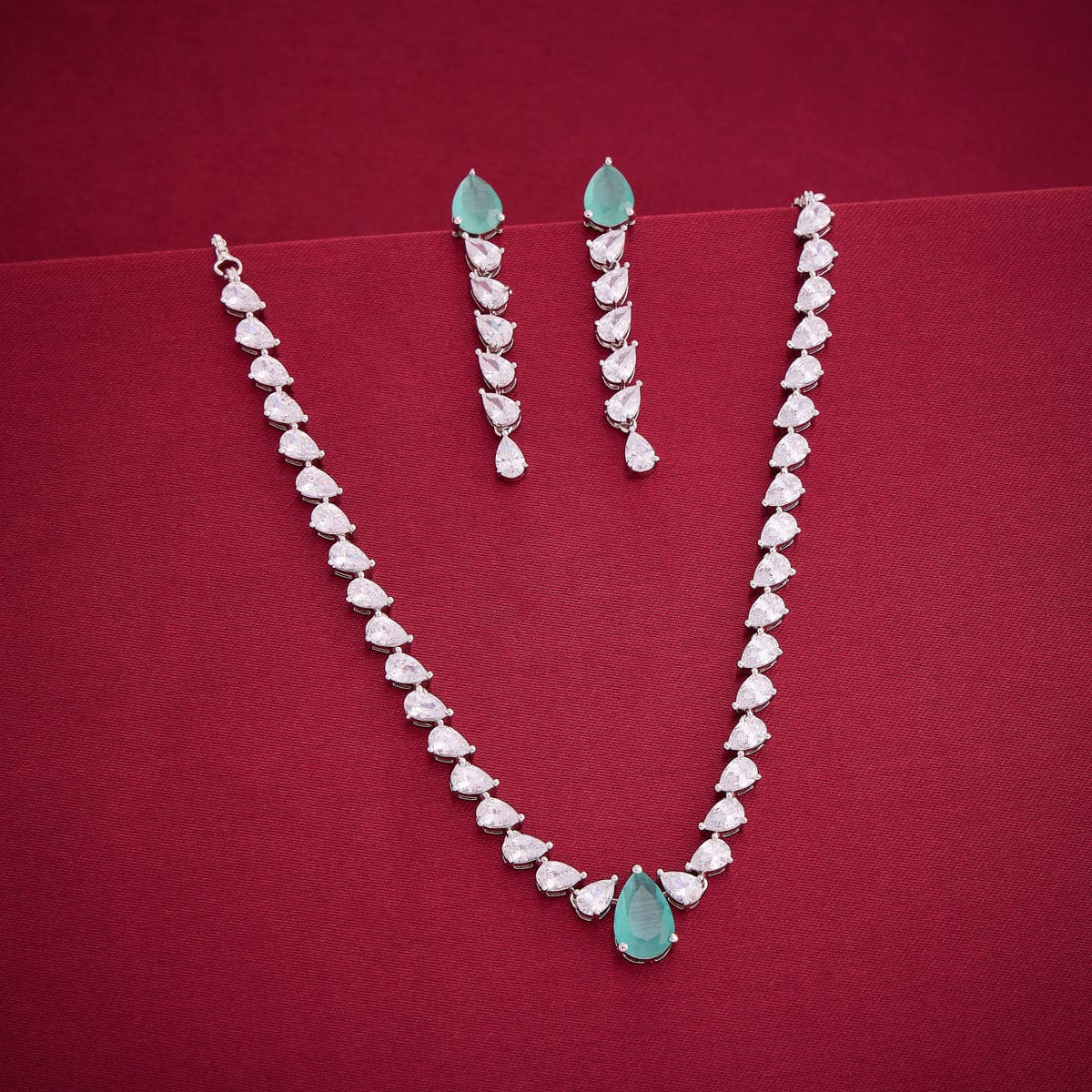 Zircon Necklace Zircon Necklace 190839