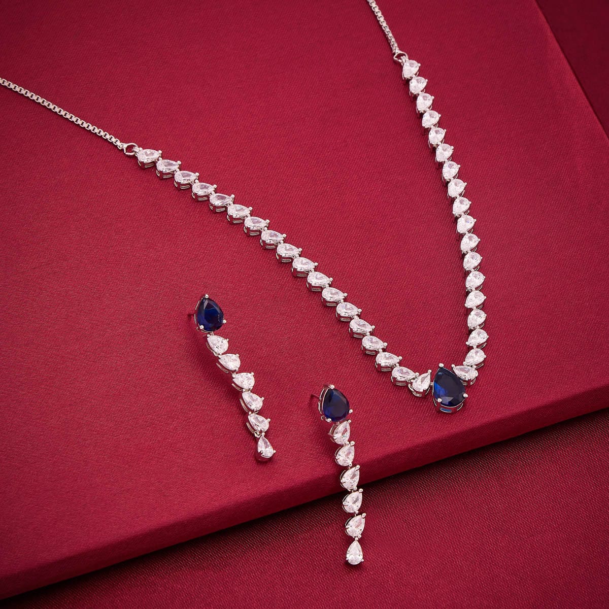 Zircon Necklace Zircon Necklace 190839