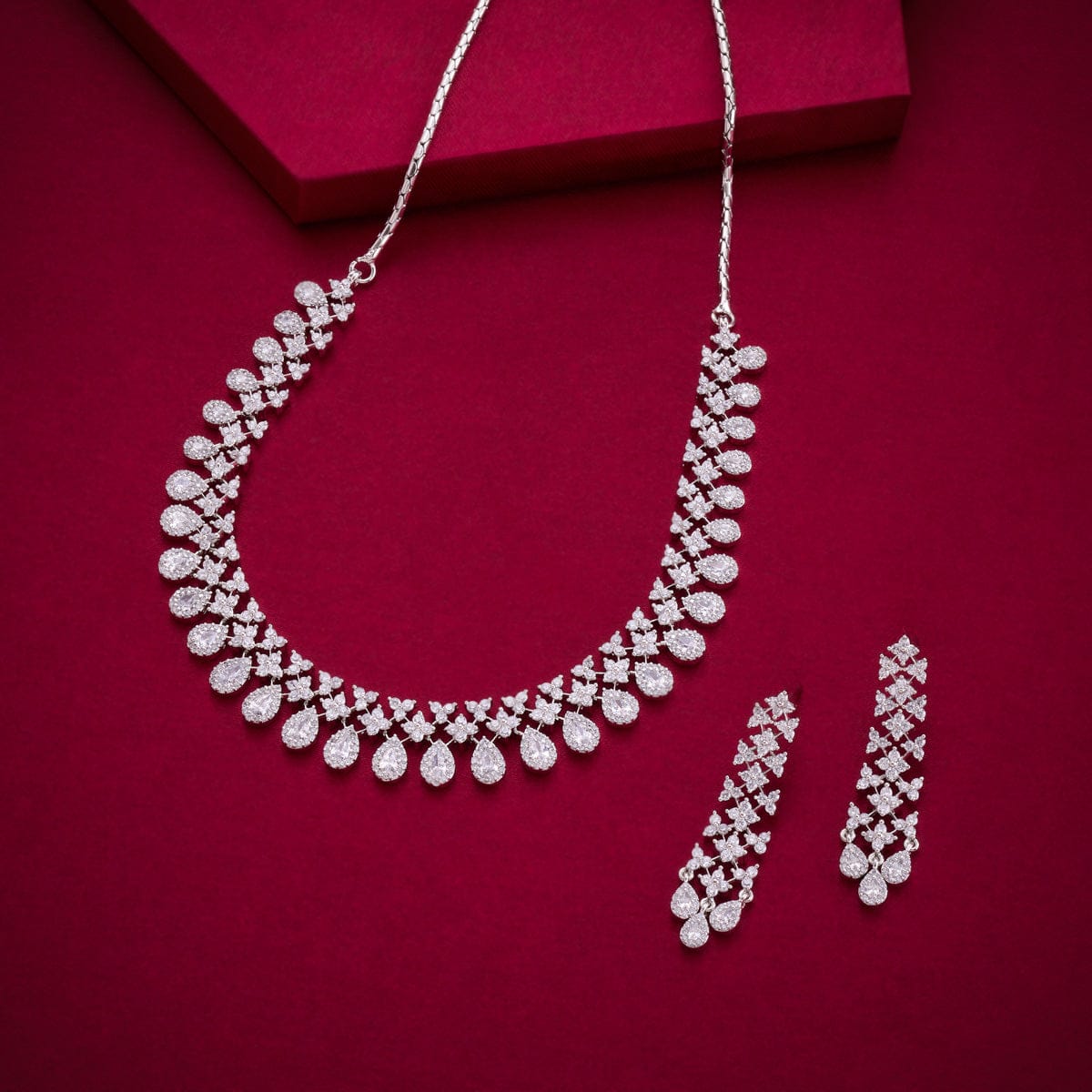 Zircon Necklace Zircon Necklace 190900