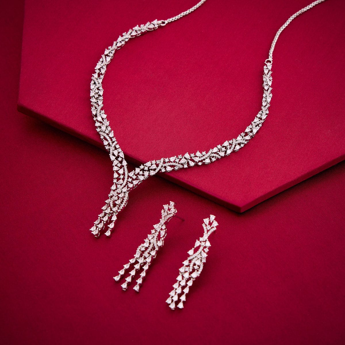 Zircon Necklace Zircon Necklace 191036