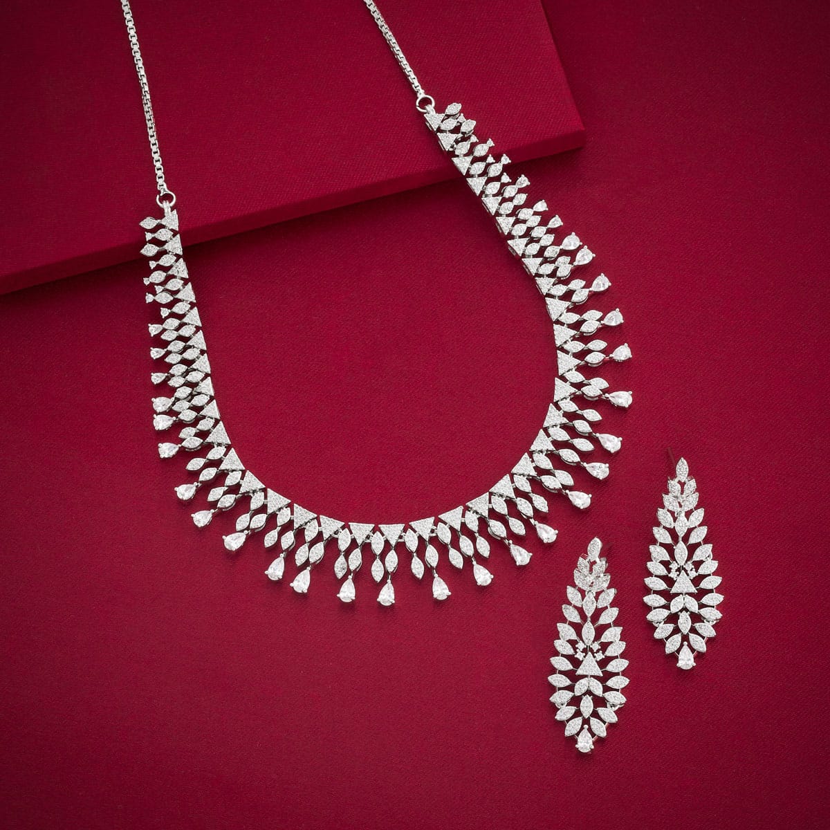 Zircon Necklace Zircon Necklace 193098