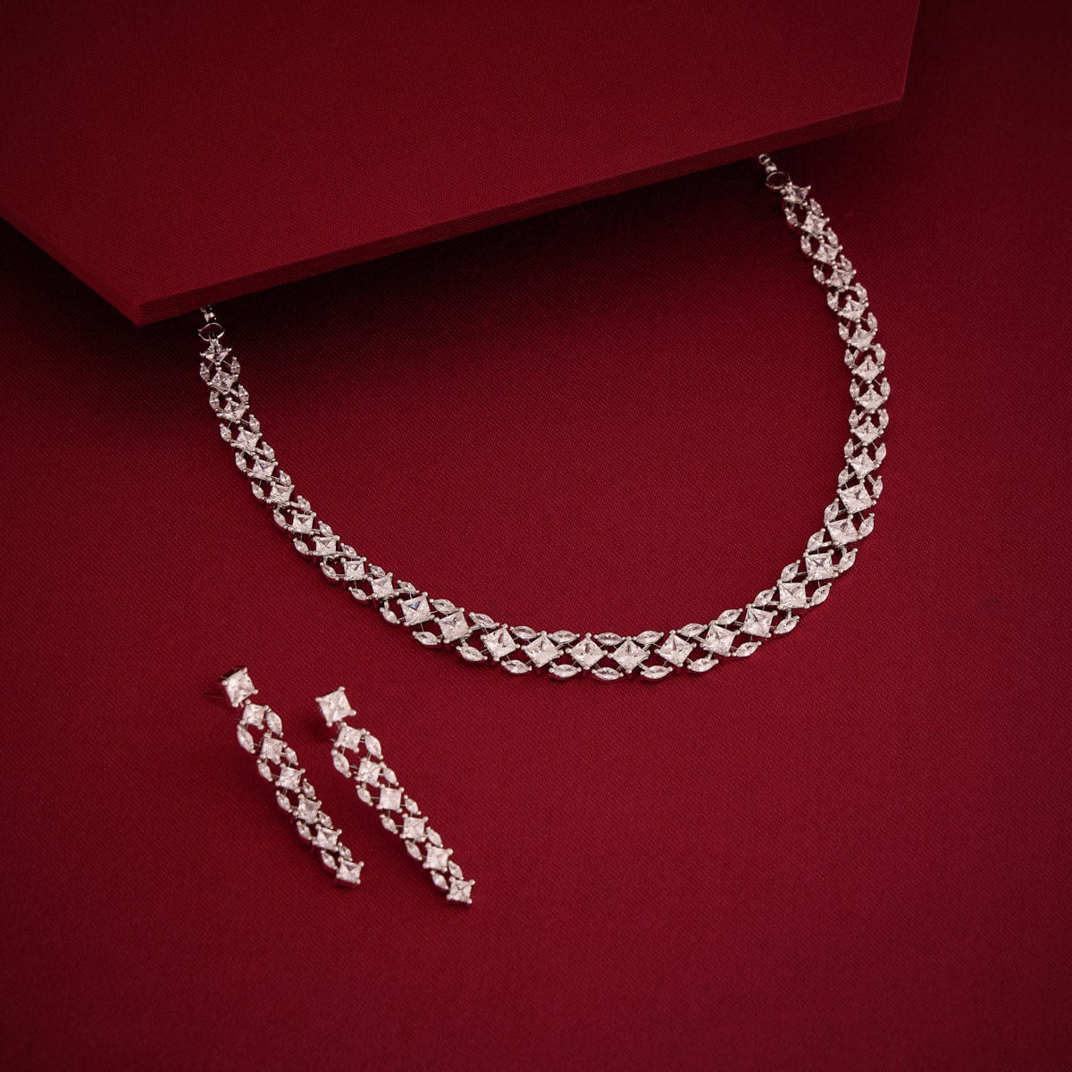 Zircon Necklace Zircon Necklace 193105