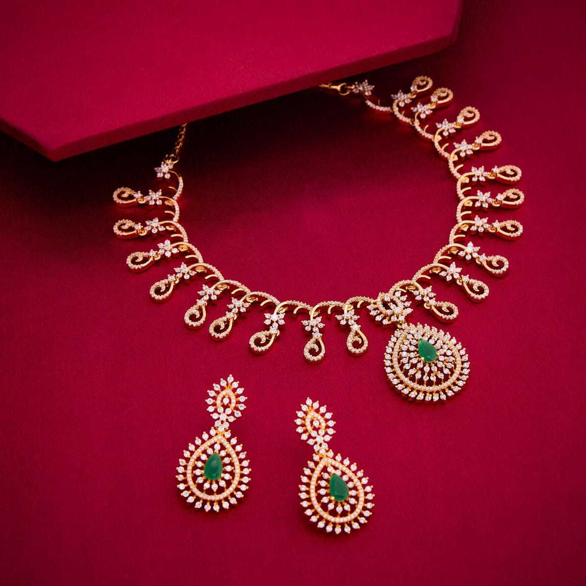 Zircon Necklace Zircon Necklace 193179