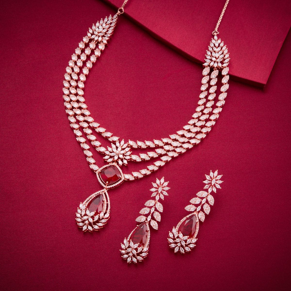 Zircon Necklace Zircon Necklace 193774