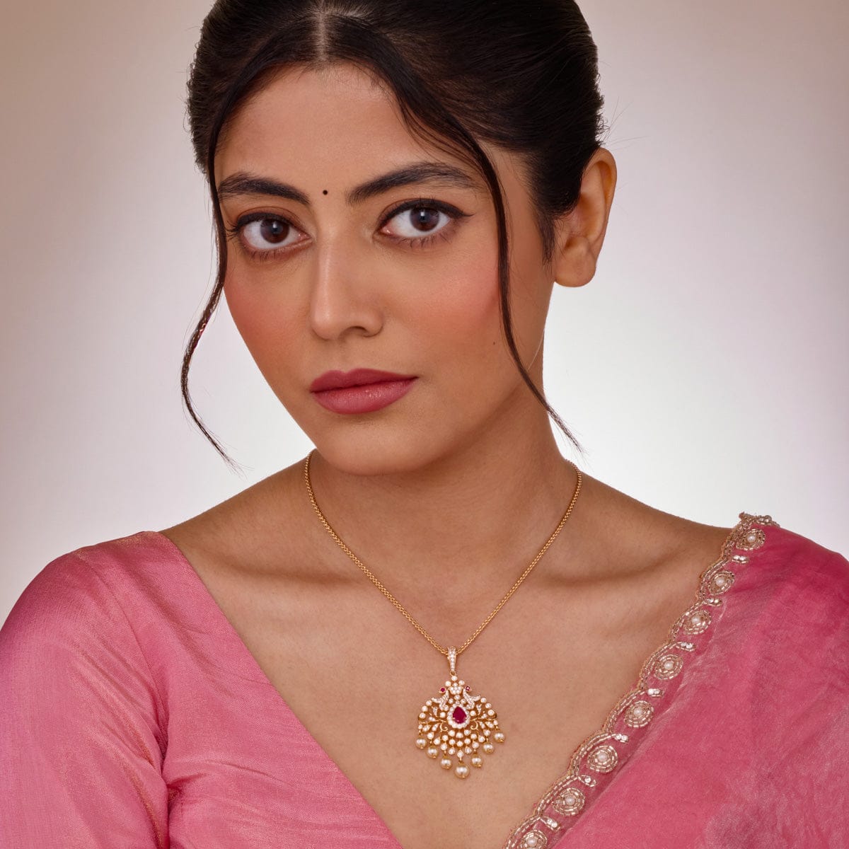 Zircon Pendant Zircon Pendant 192604