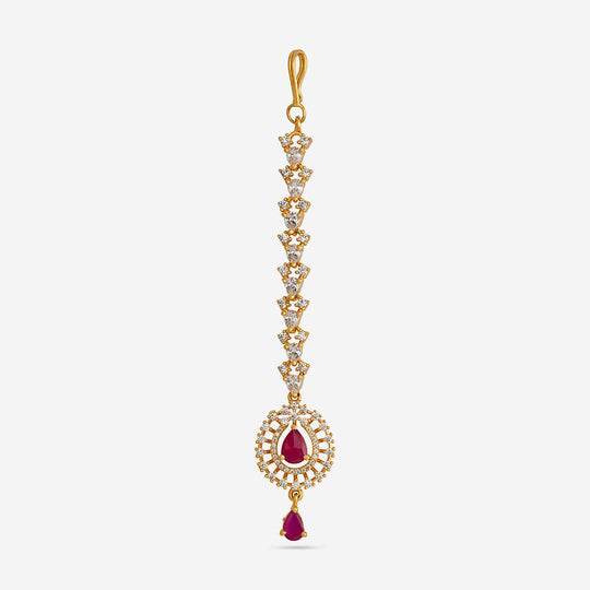 Gold polish zircon tikka with ruby-red and white stones, hook clasp, front view.